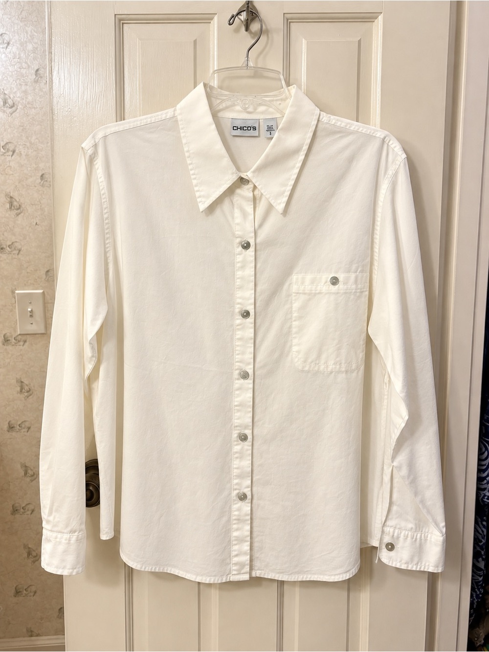Chico's Women’s Cream Button-Front Casual Shirt